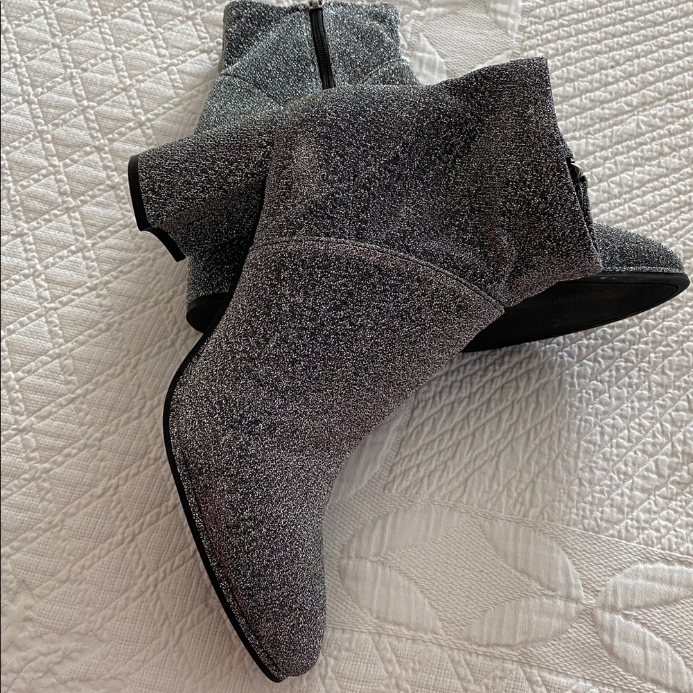 Marc Fisher silver booties Size 9.5